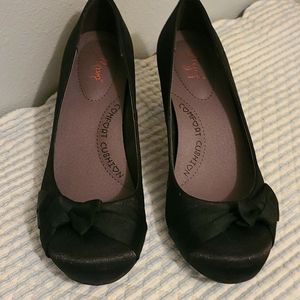Jellypop Black Heels Size 7